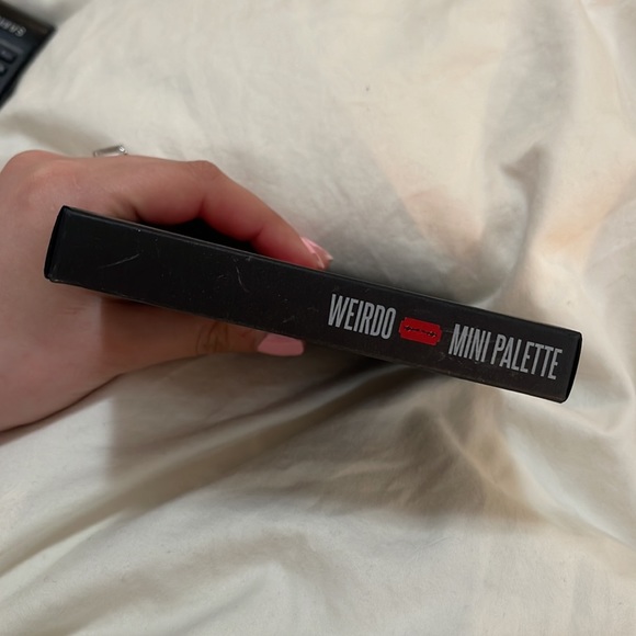 NEW JEFFREE STAR Cosmetics Weirdo Artistry Mini Palette - Picture 4 of 7